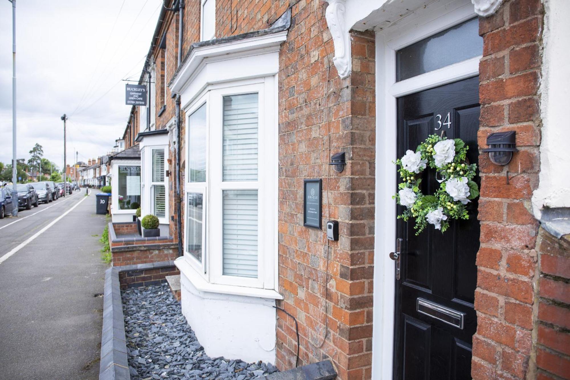 34 Evesham Road - * Shottery